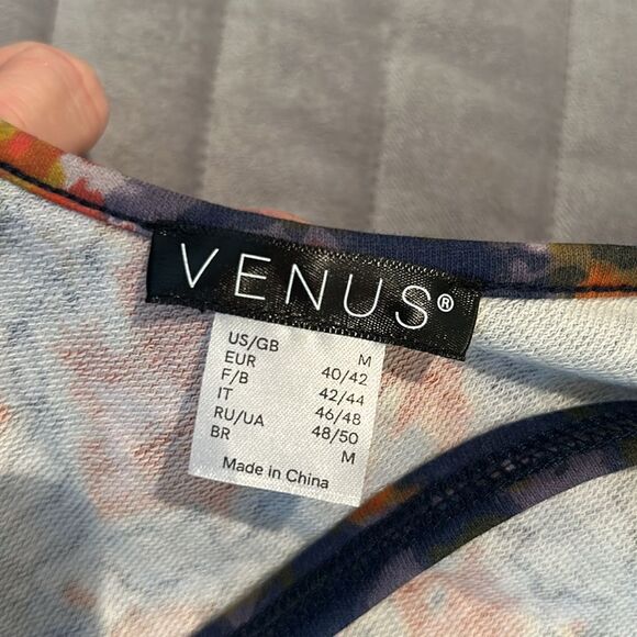 Venus sleeveless dress size medium with pockets - Picture 7 of 9